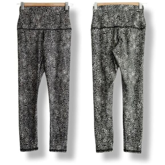 EVOLUTION & CREATION The Mia Legging High Waist Crop Leopard Print Sz XS - Picture 2 of 10